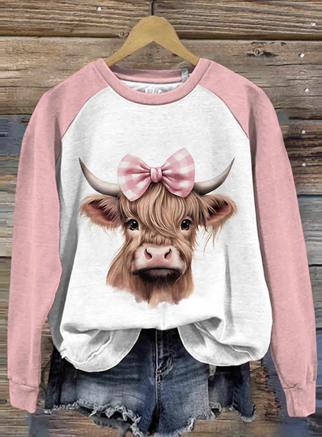 Scottish Highlands Beef Color blocked Round Neck Sweatshirt