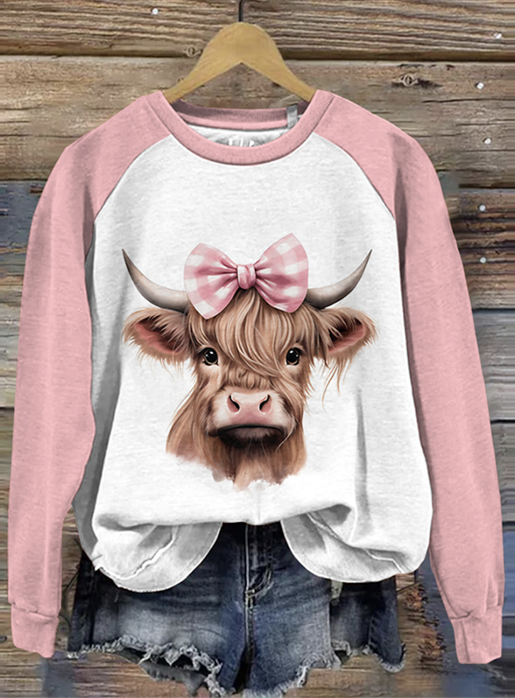 Scottish Highlands Beef Color blocked Round Neck Sweatshirt