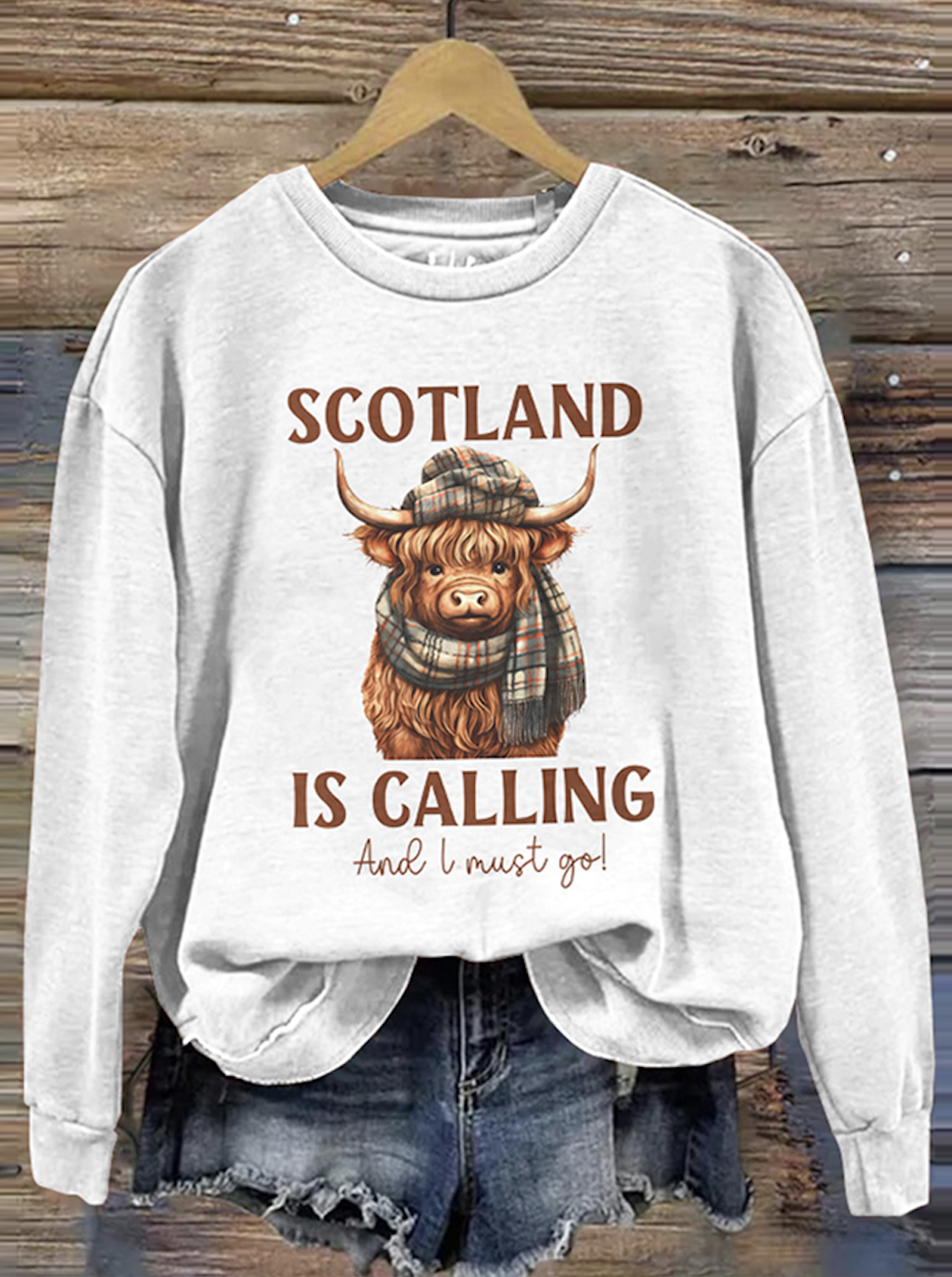Scottish Highlands Bull Round Neck Sweatshirt