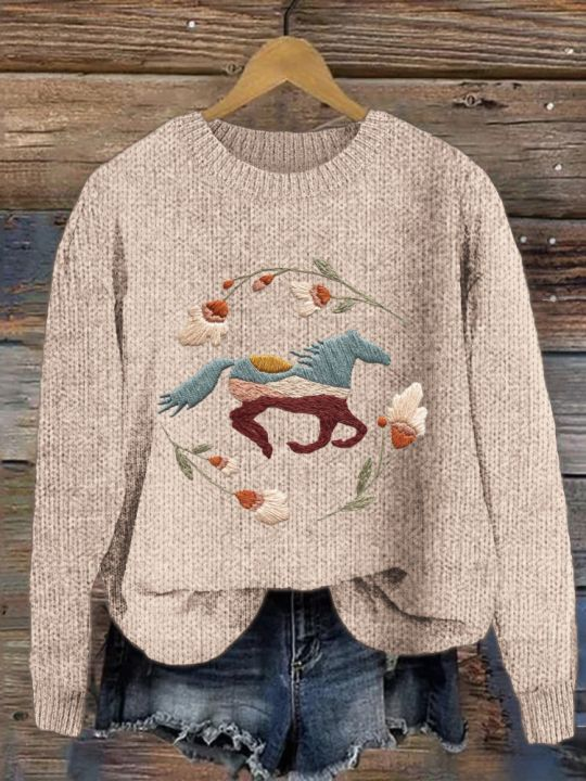 Women's Vintage Embroidered Horse Print Crew Neck Knit Sweater